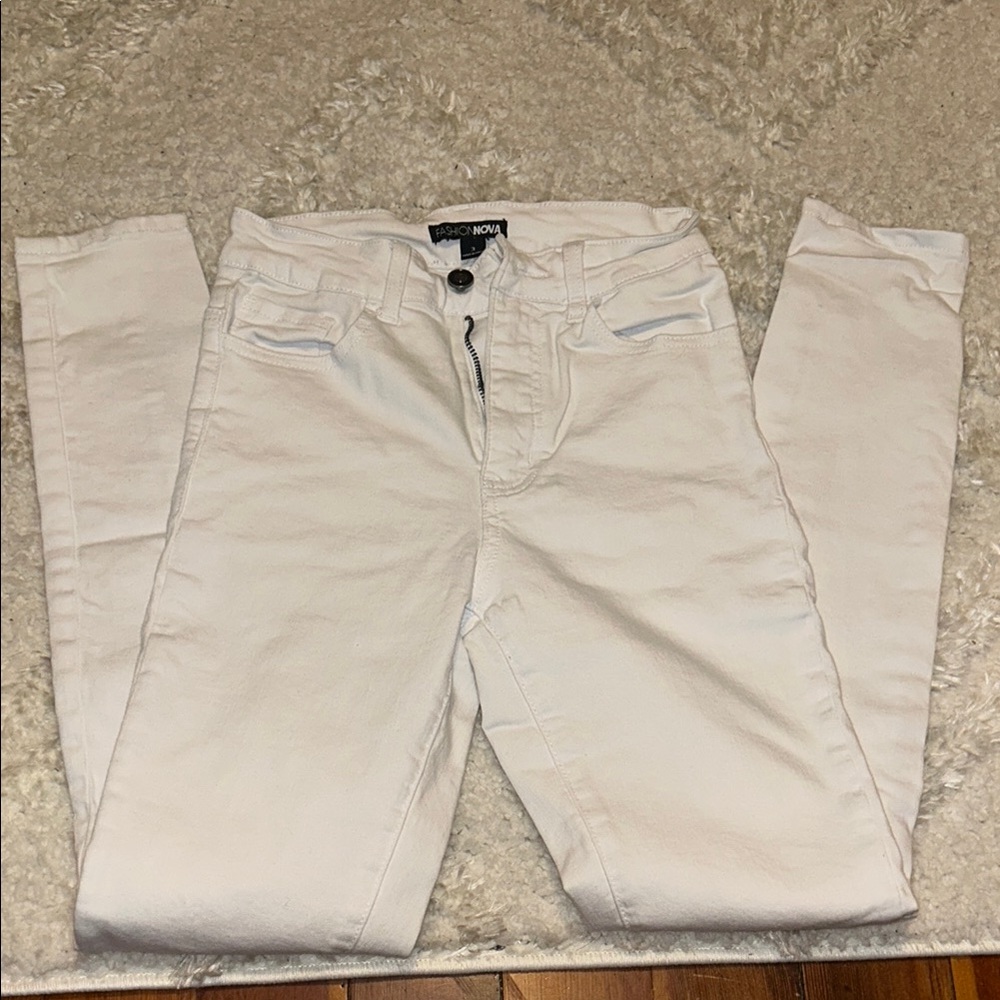 Fashion nova jeans